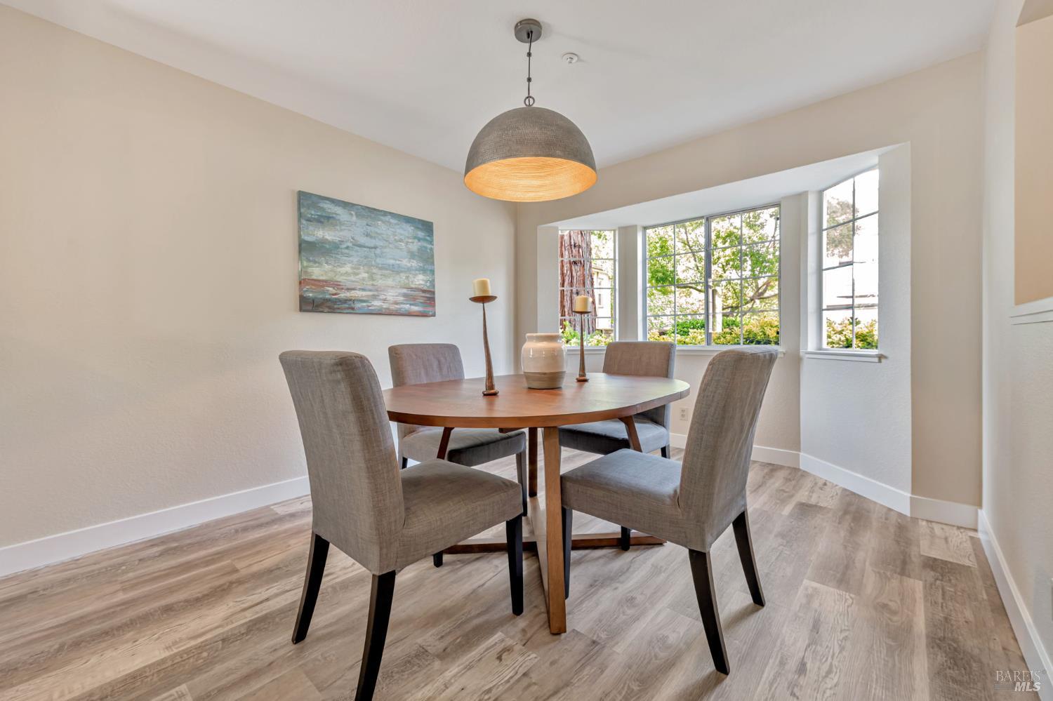 124 Ignacio Valley Cir