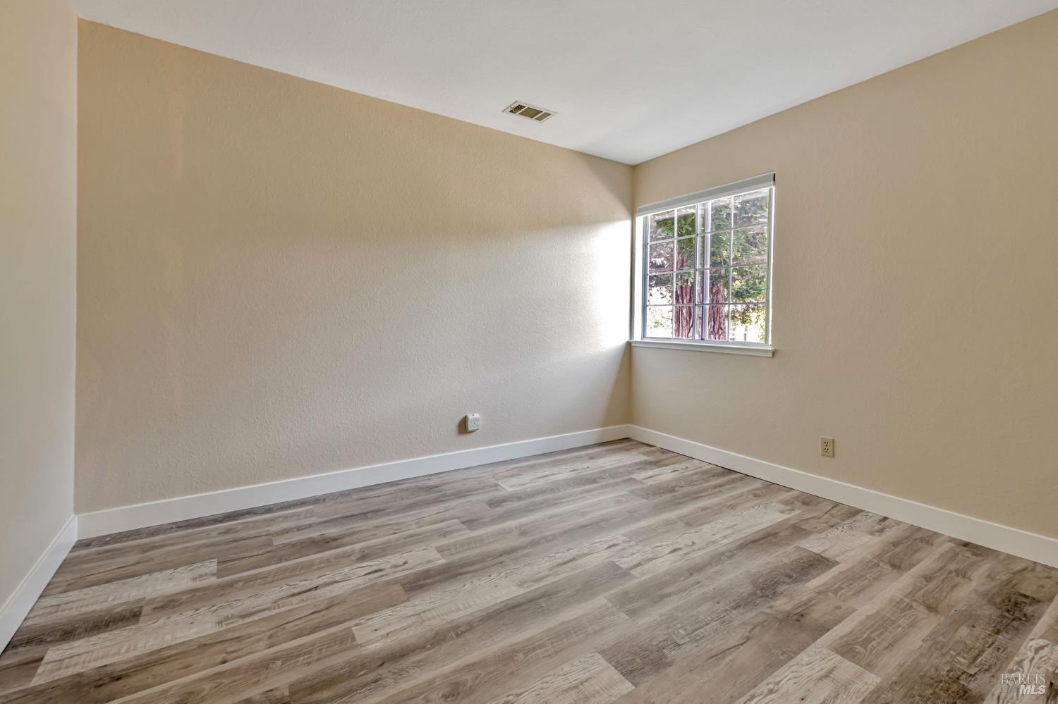 124 Ignacio Valley Cir