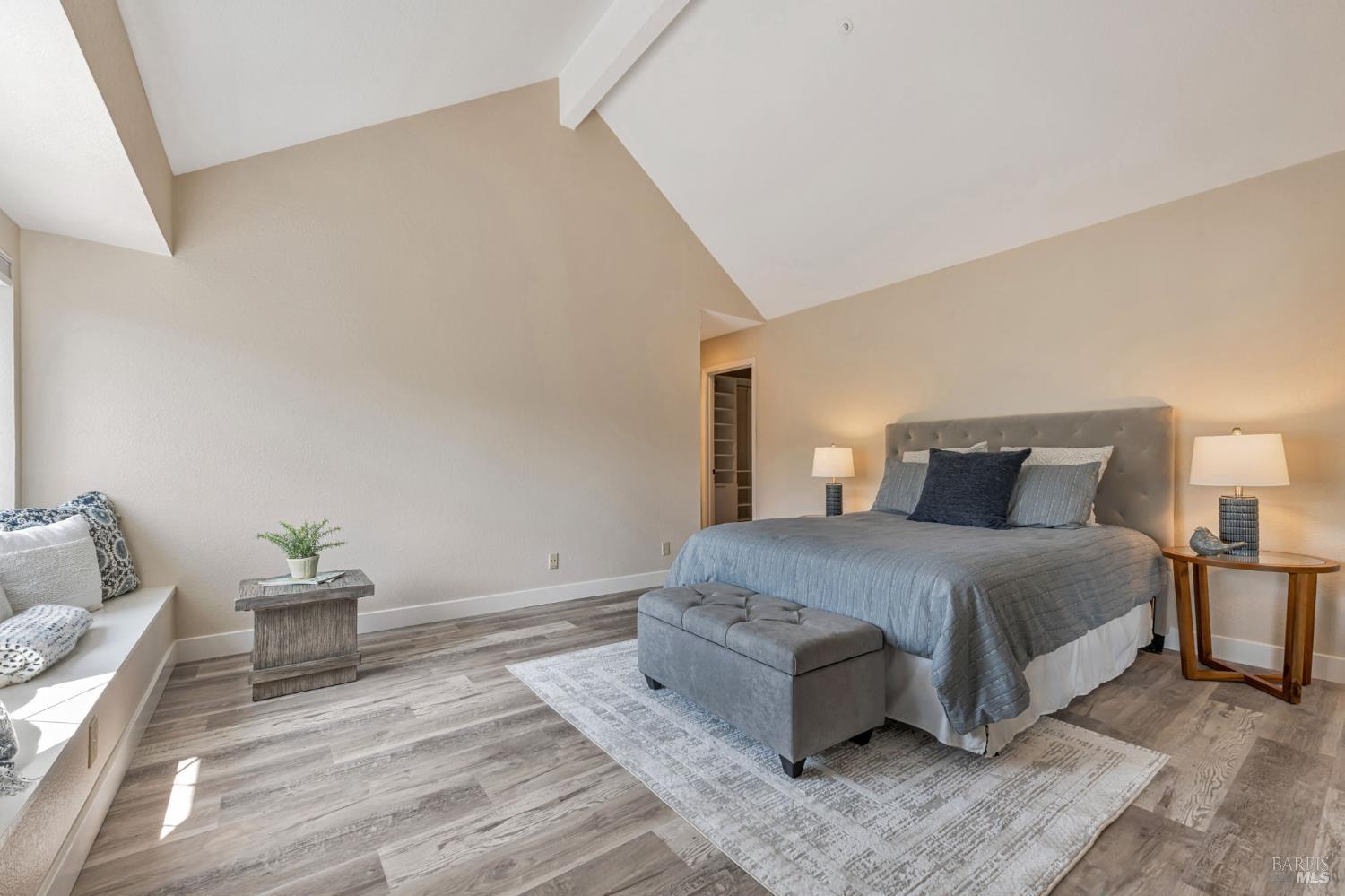 124 Ignacio Valley Cir