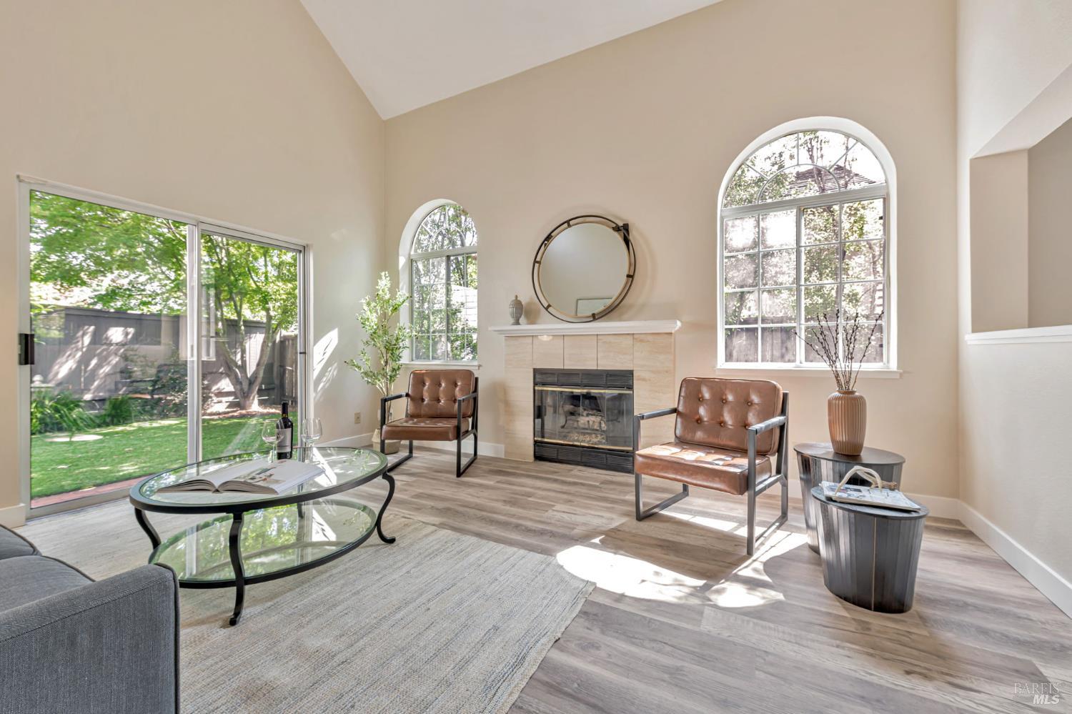 124 Ignacio Valley Cir