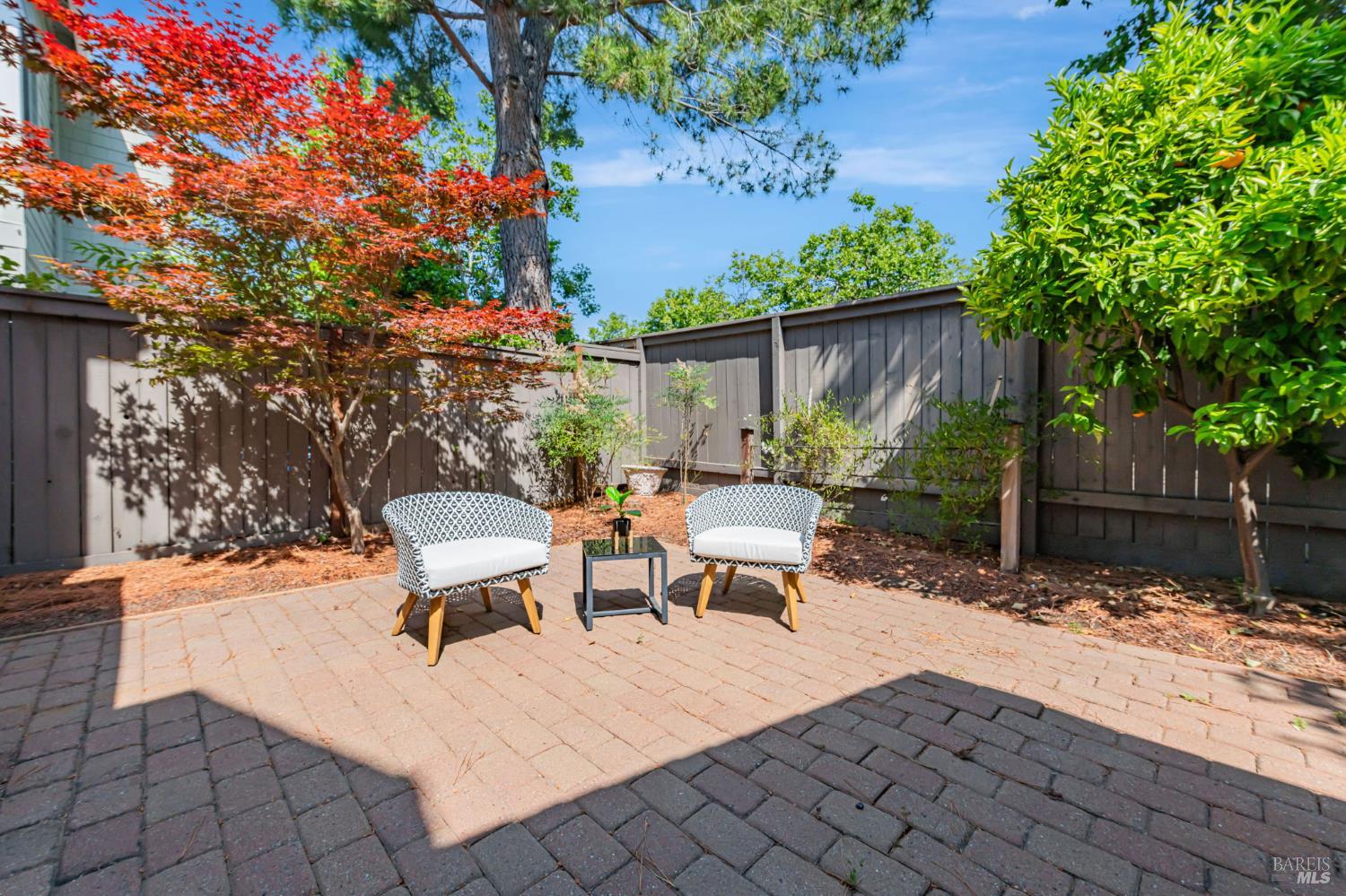 124 Ignacio Valley Cir