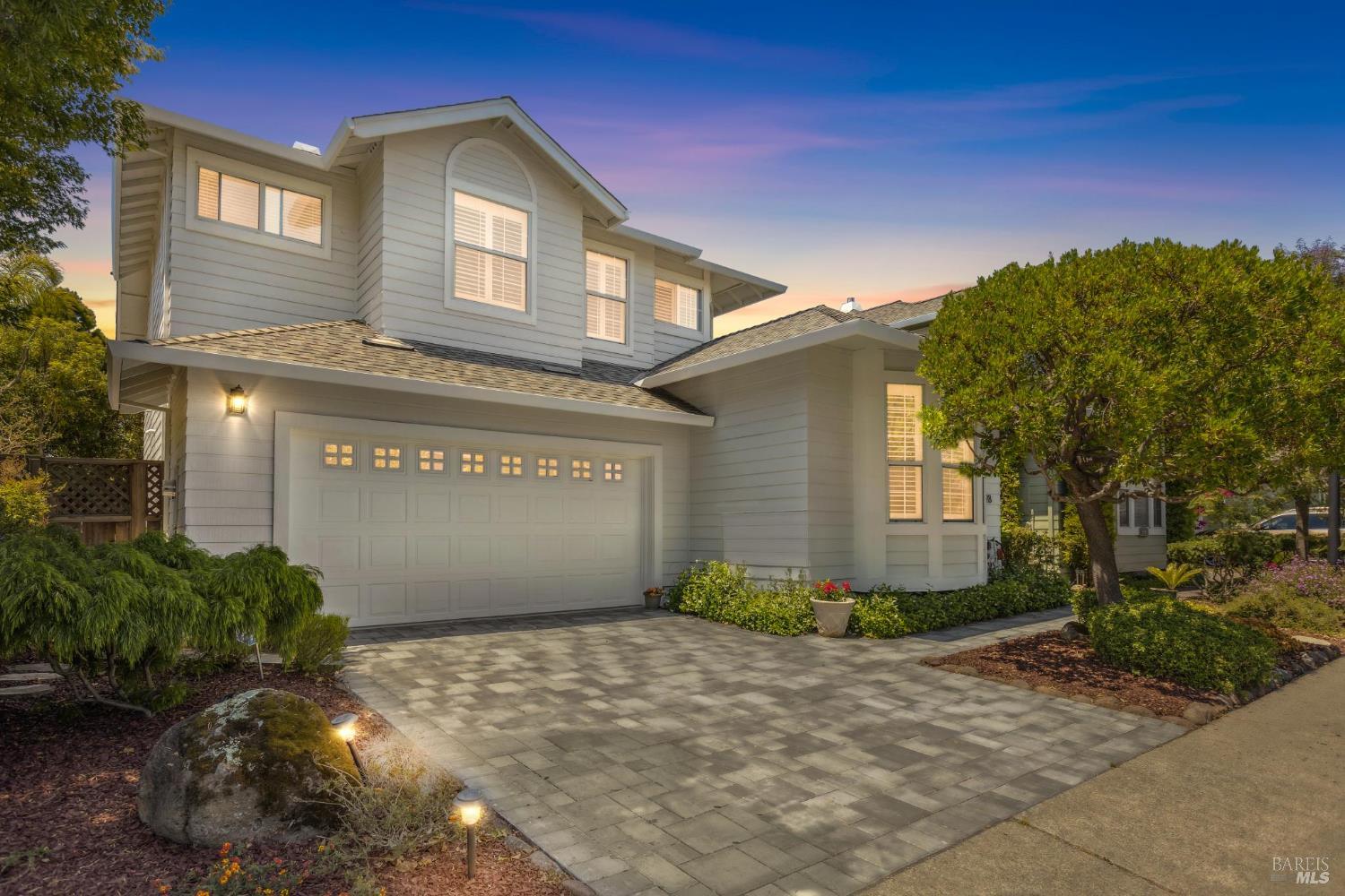 128 Baypoint Dr