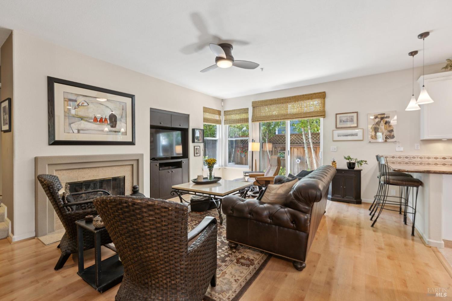 128 Baypoint Dr