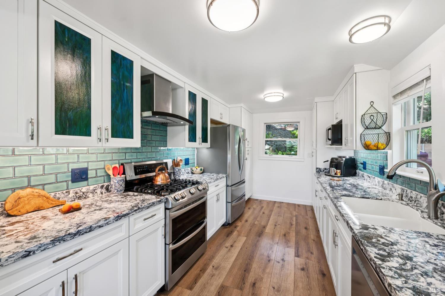 144 Mellville Ave