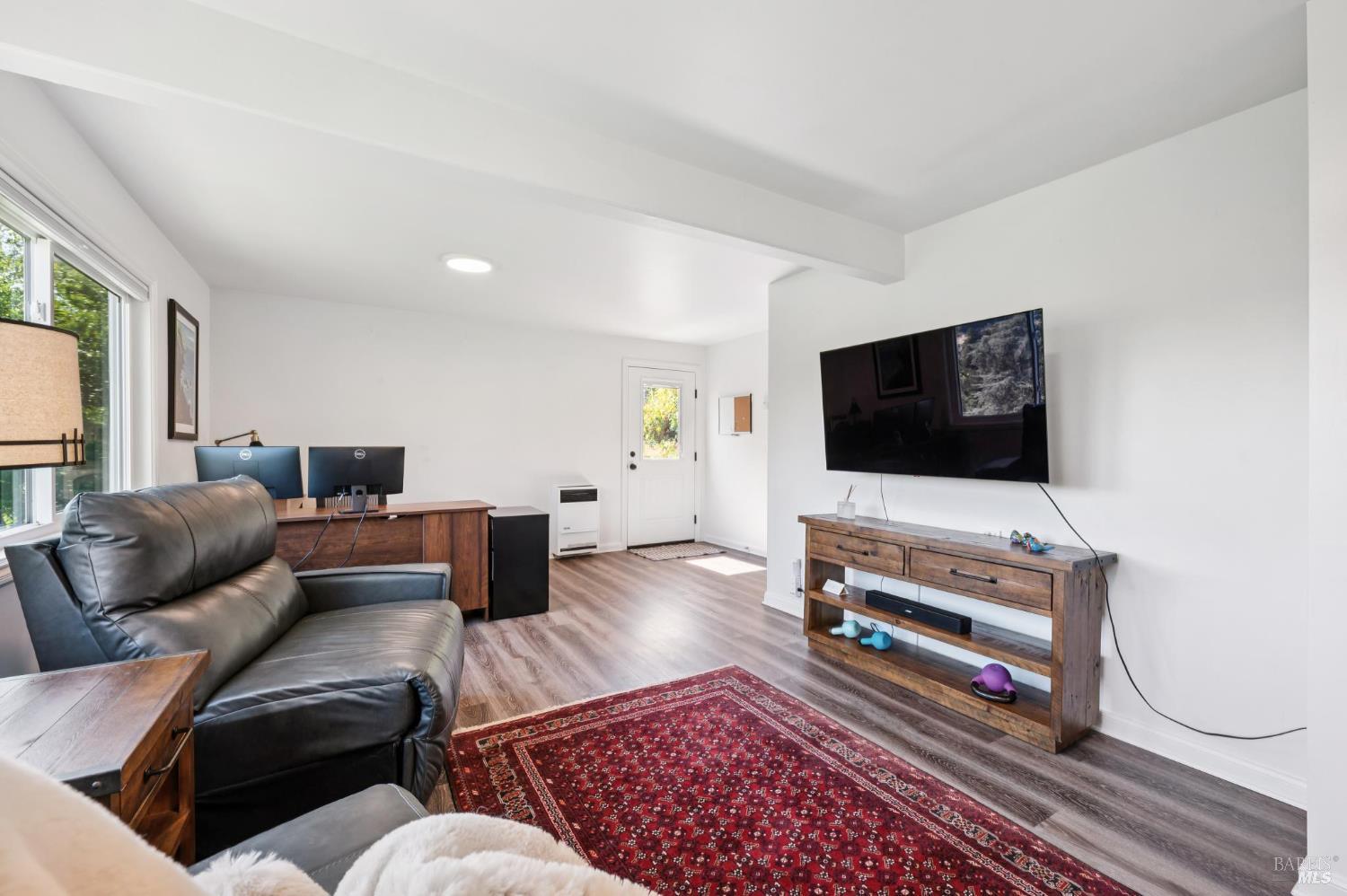 144 Mellville Ave
