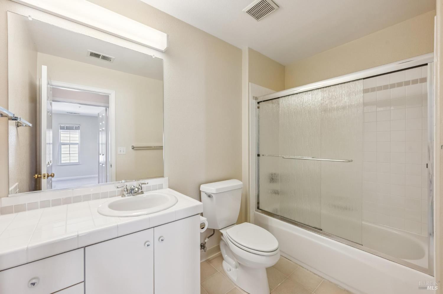 5 Bay Point Village Dr