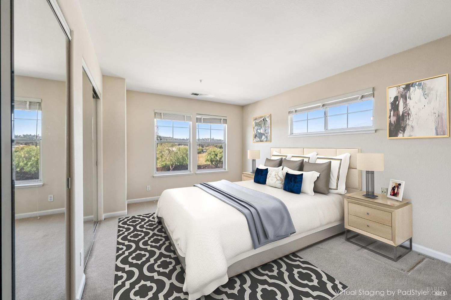 5 Bay Point Village Dr