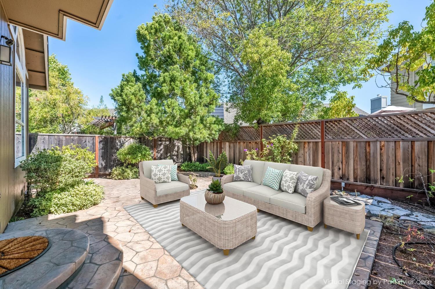 5 Bay Point Village Dr