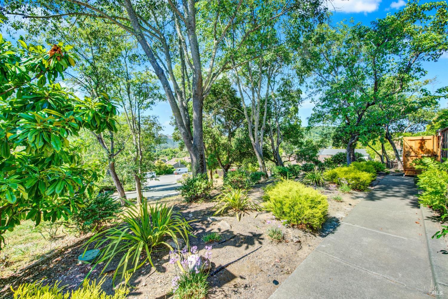 2009 Hawthorne Terrace