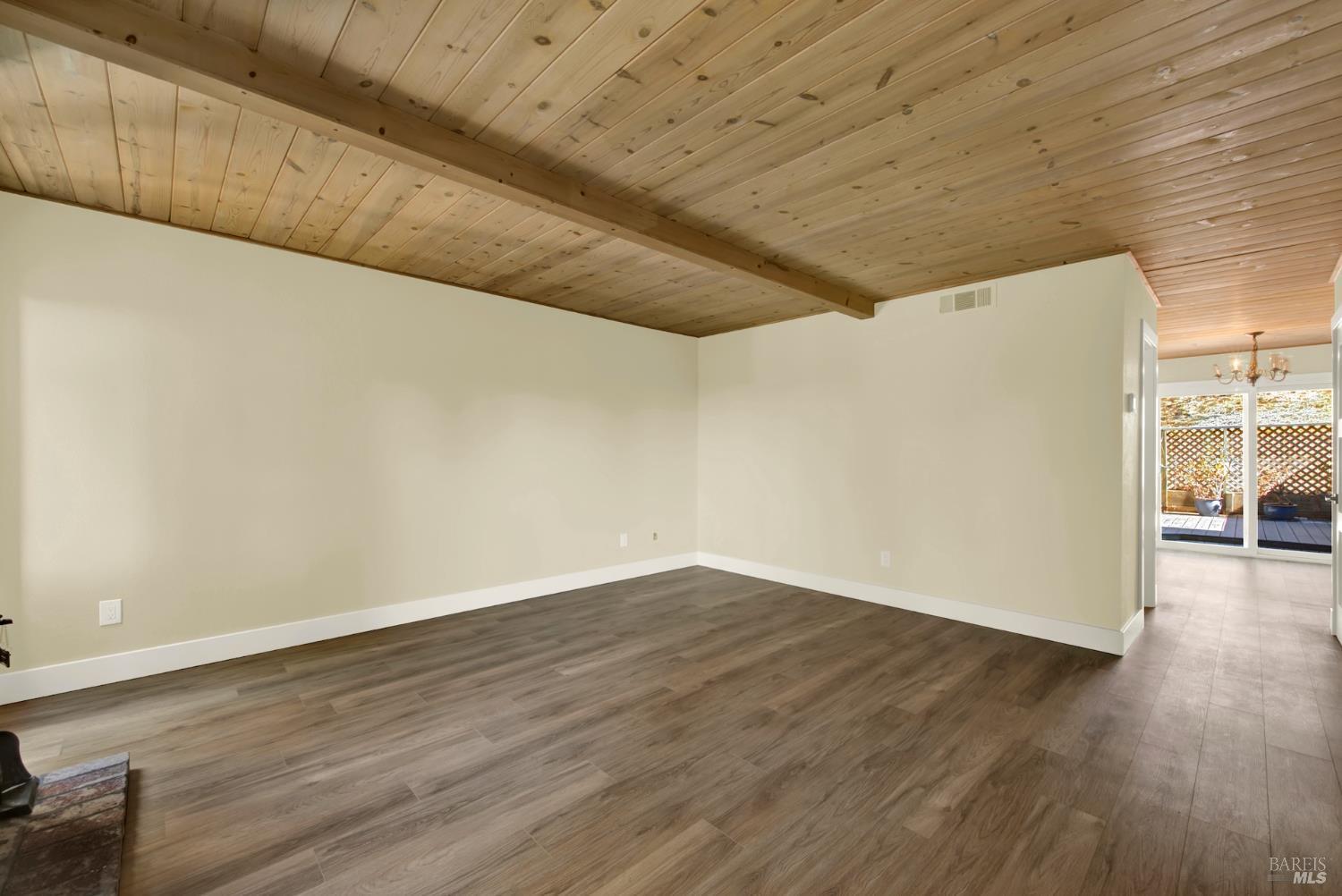 2009 Hawthorne Terrace