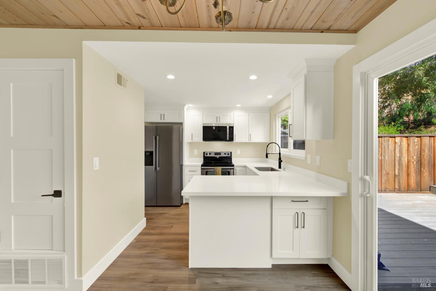 2009 Hawthorne Terrace