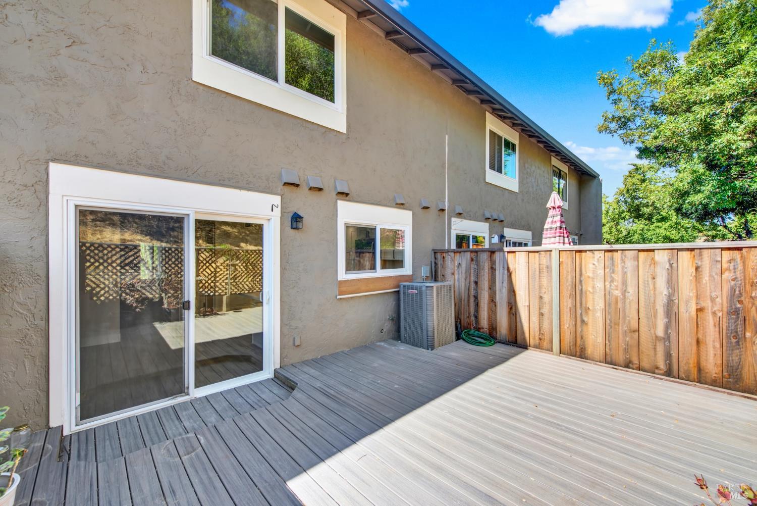 2009 Hawthorne Terrace