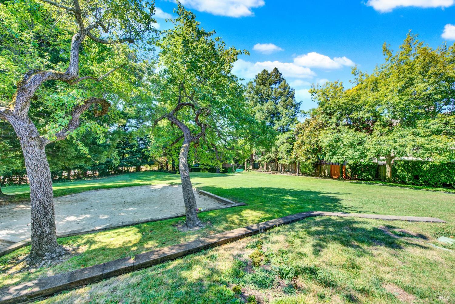 2009 Hawthorne Terrace