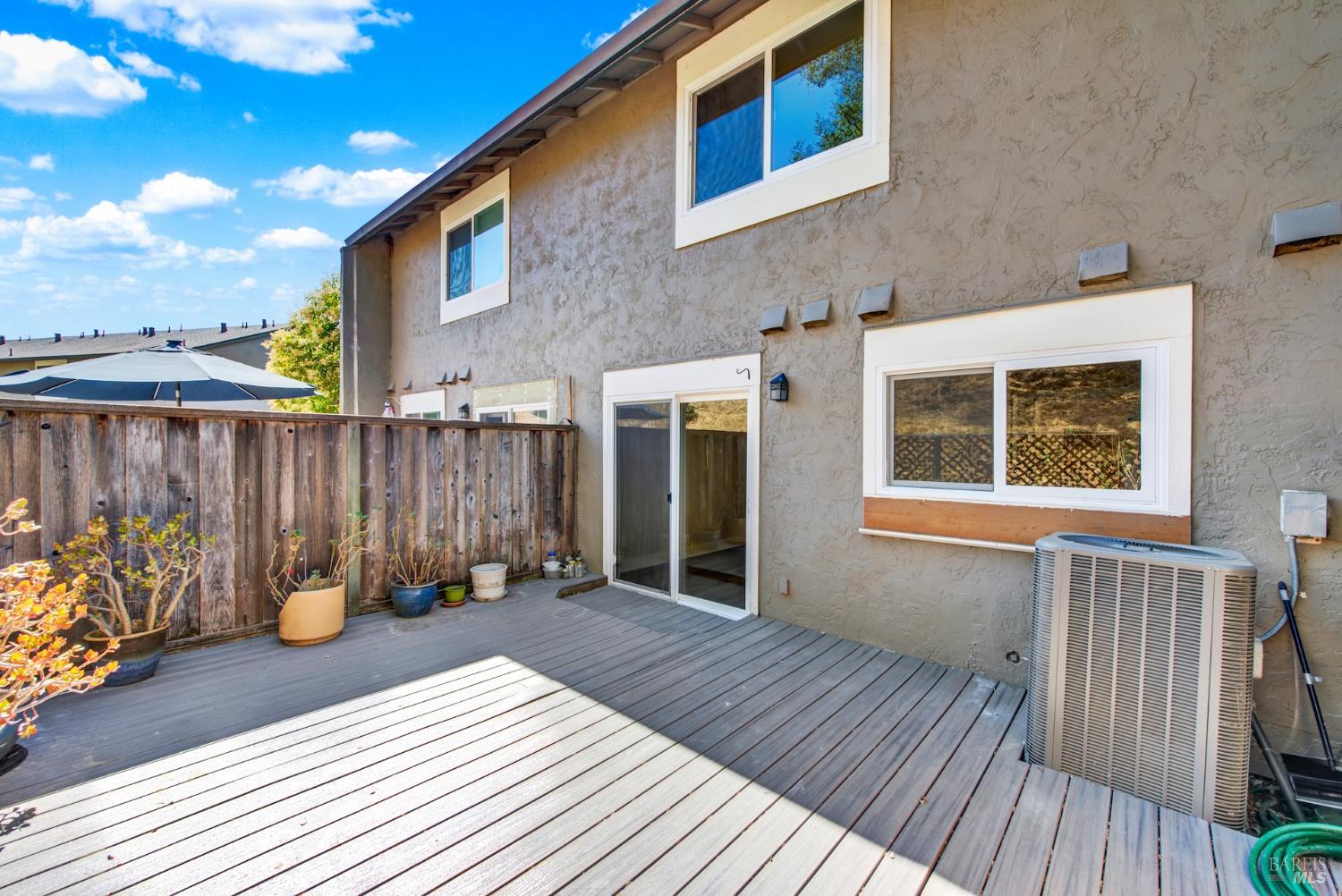 2009 Hawthorne Terrace