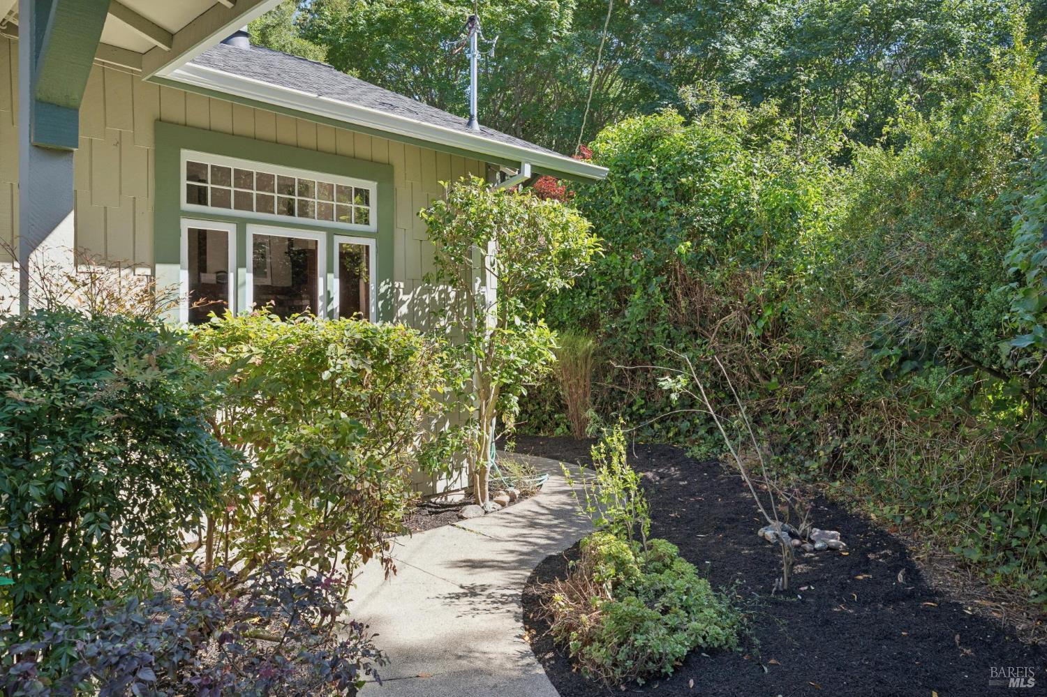 11 Alder Court