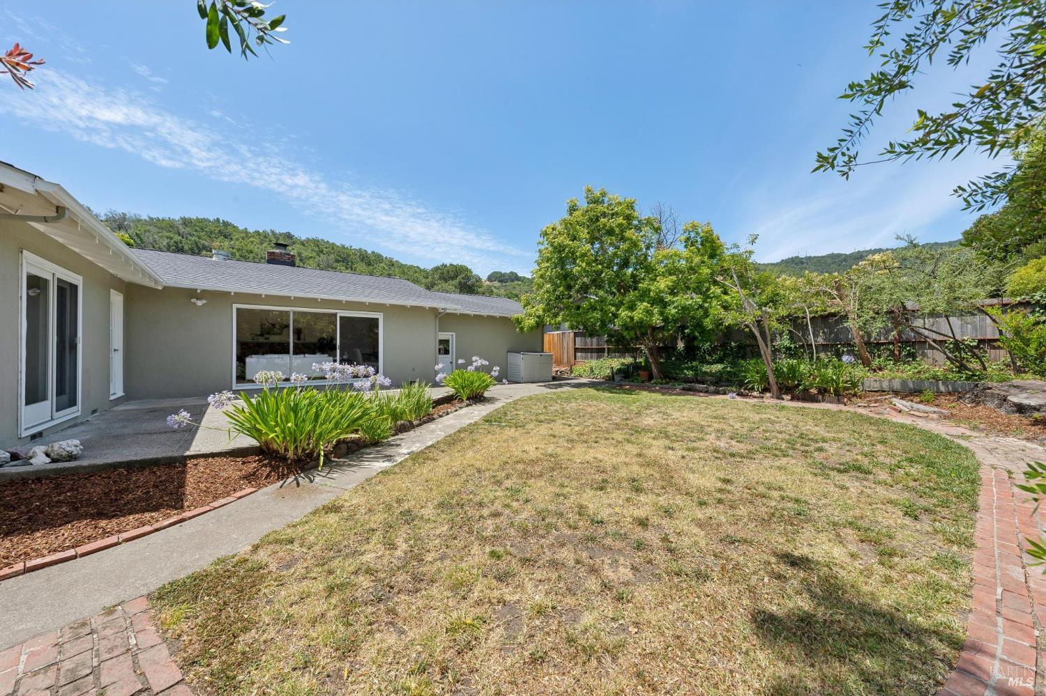 44 Robinhood Drive