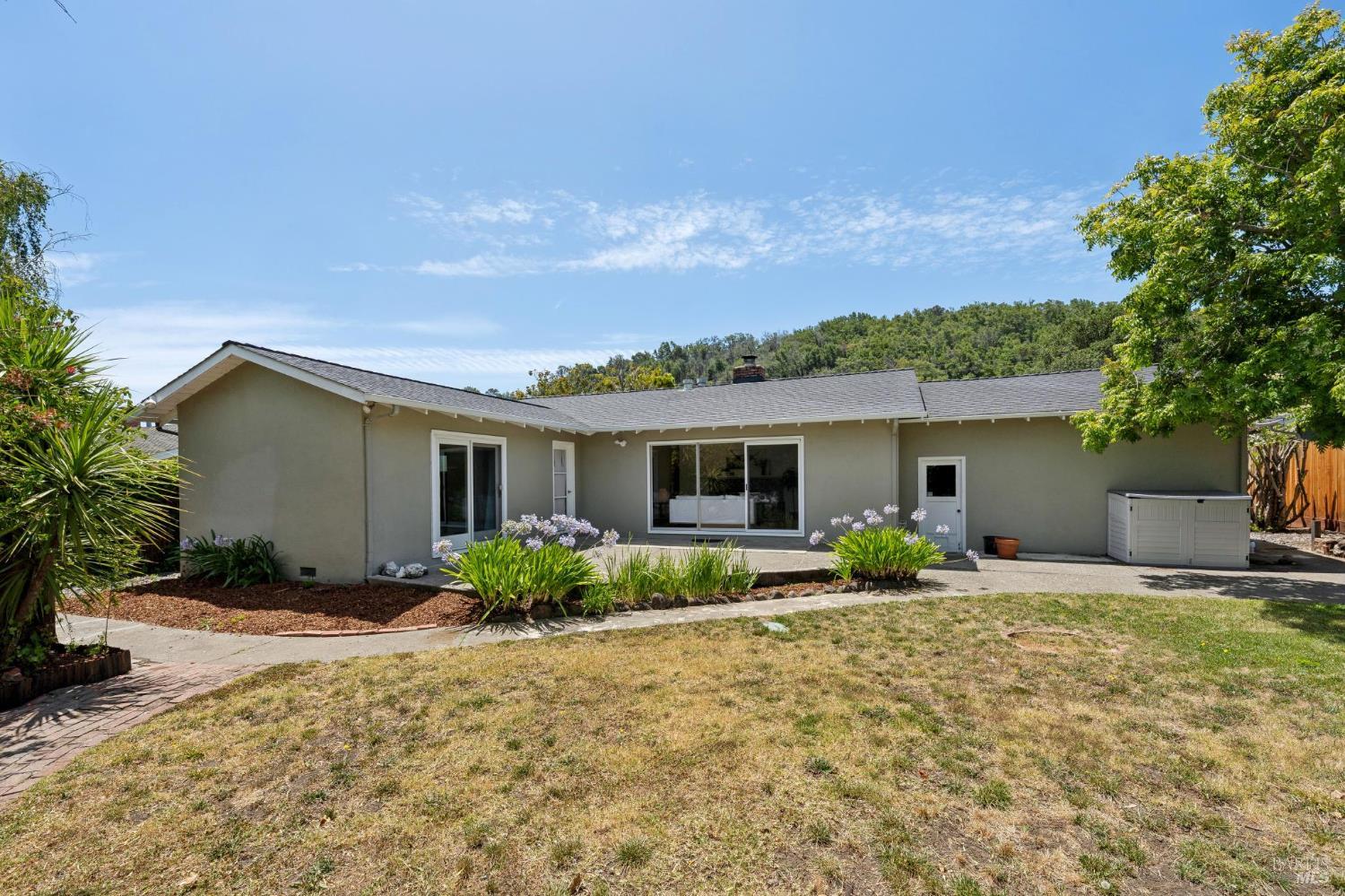 44 Robinhood Drive