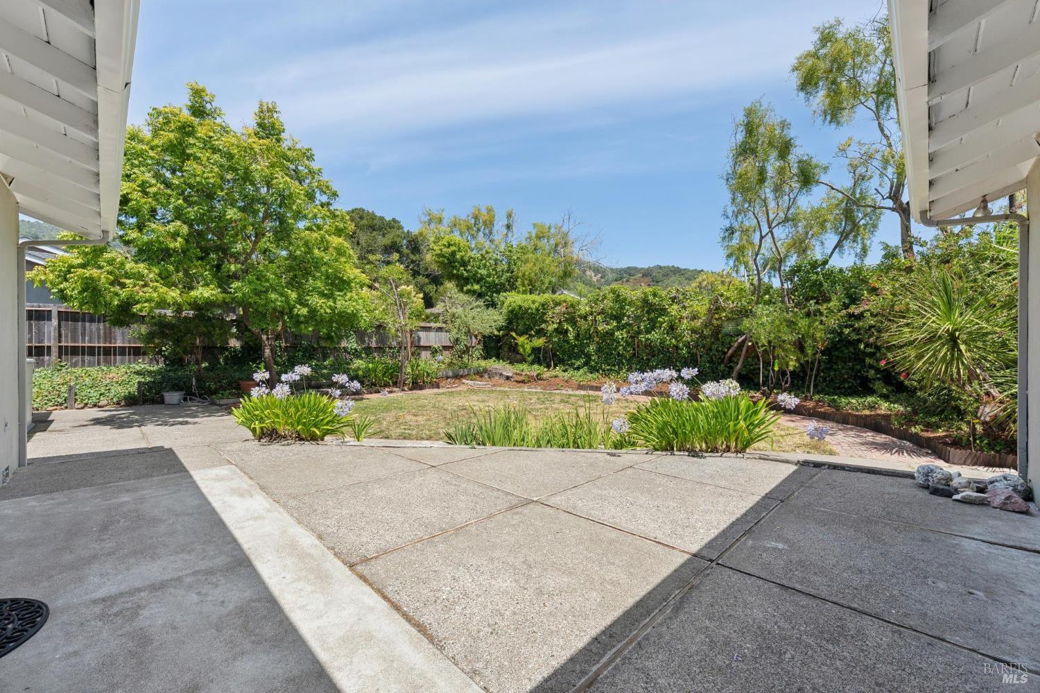 44 Robinhood Drive