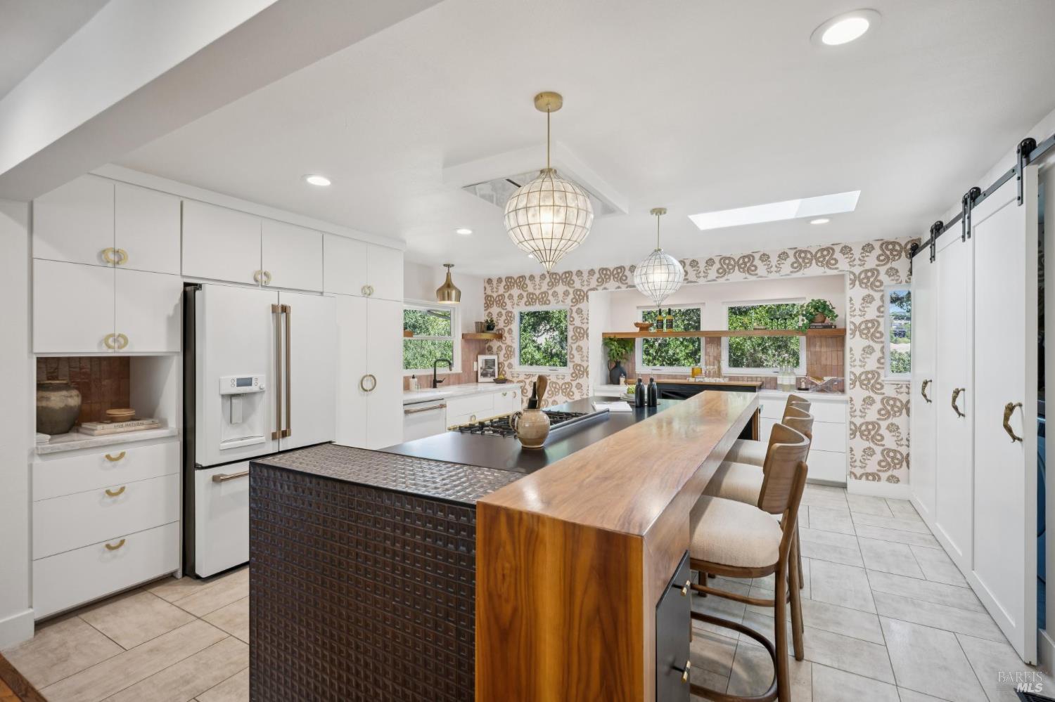 12 Longwood Drive