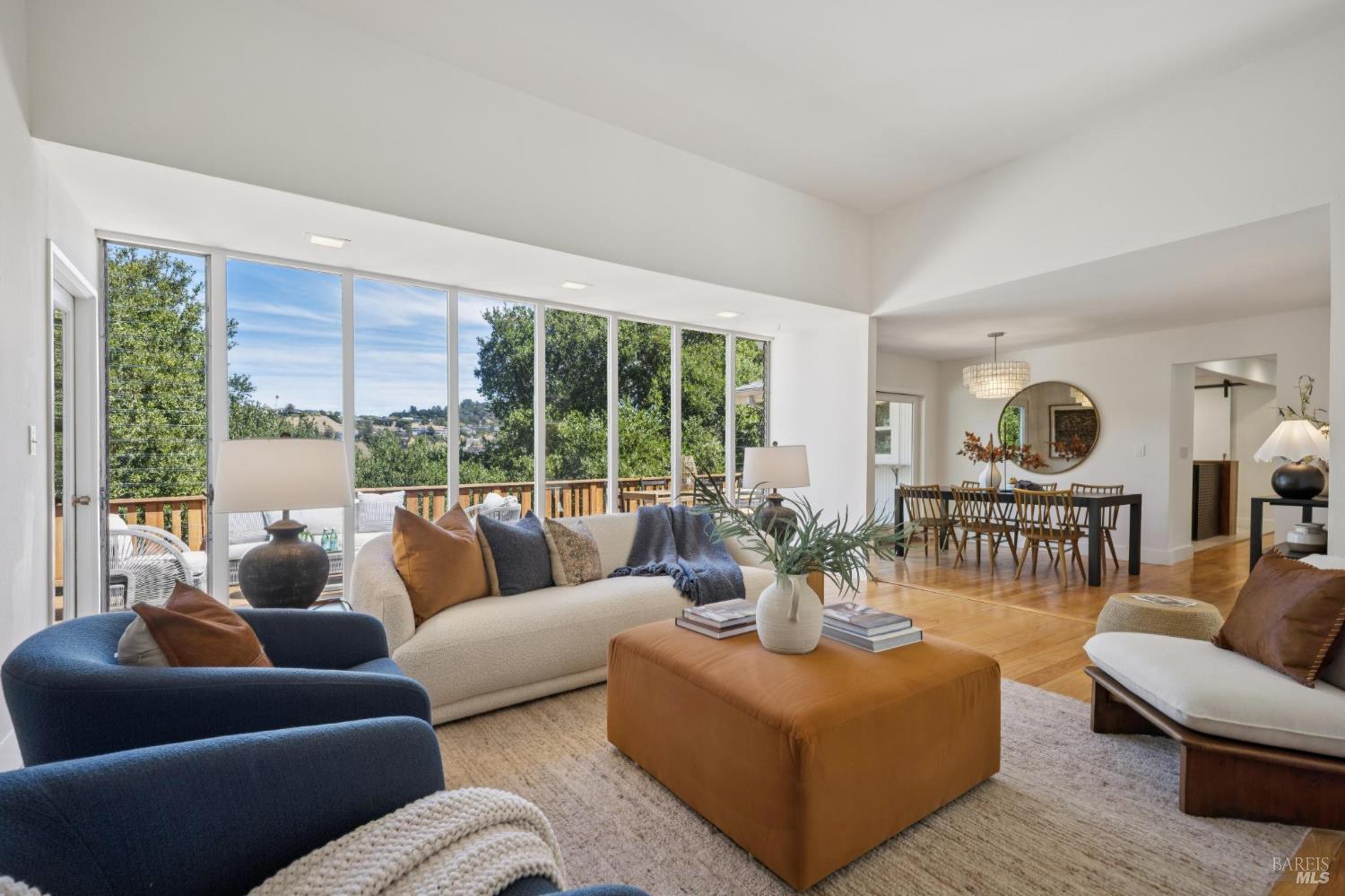 12 Longwood Drive
