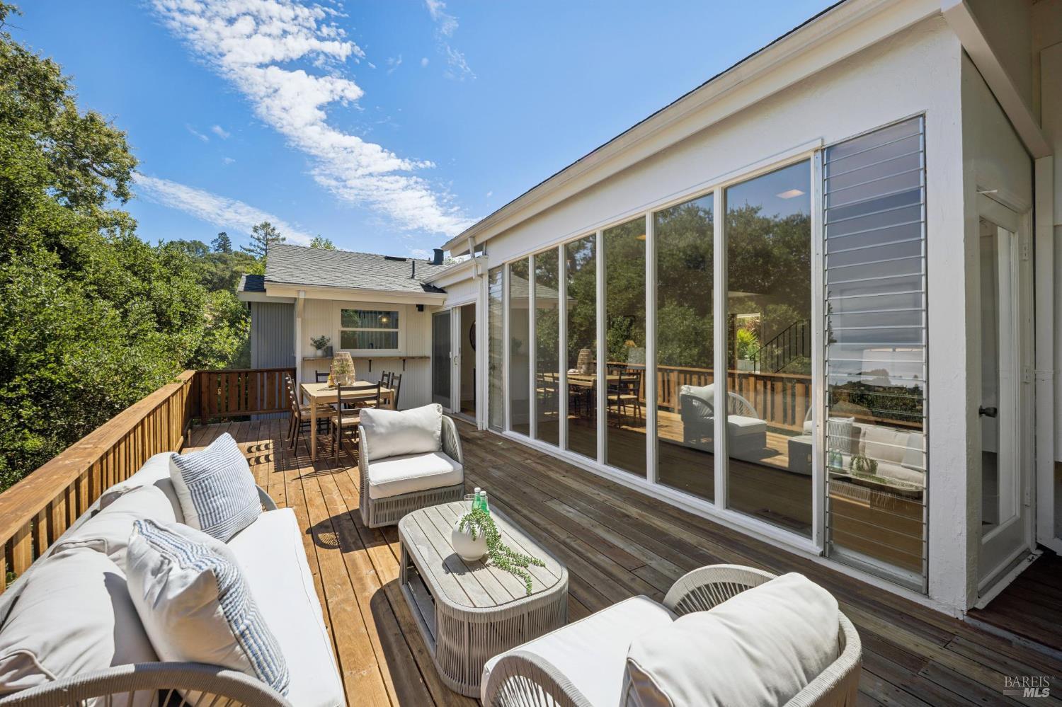 12 Longwood Drive