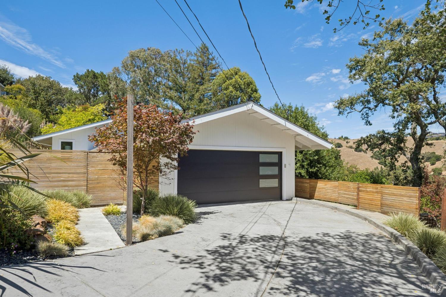 12 Longwood Drive