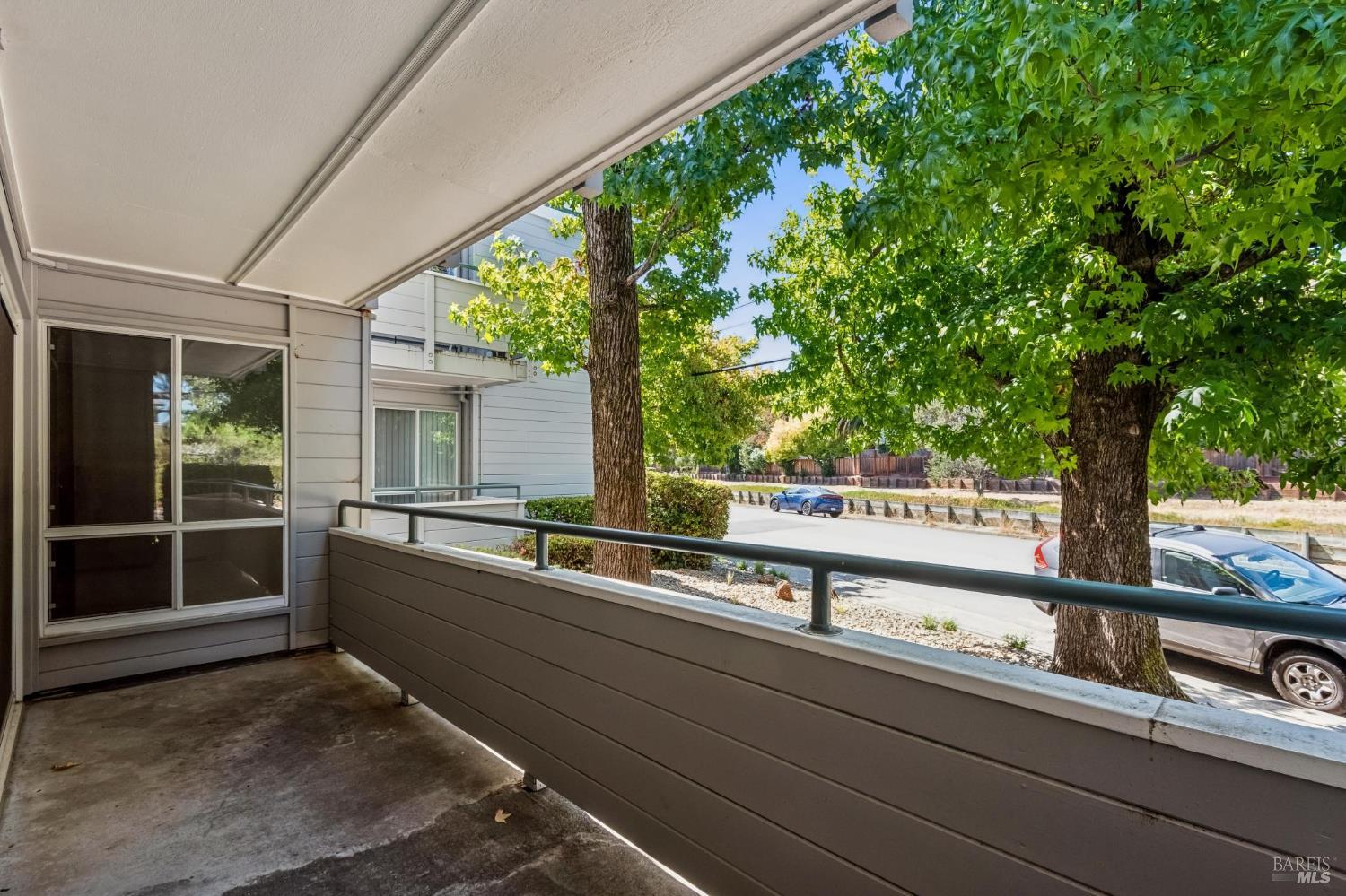 372 Larkspur Plaza Drive