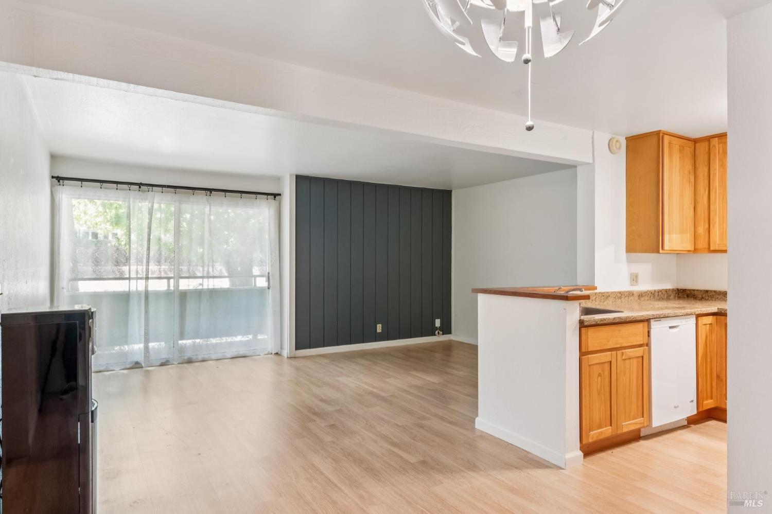 372 Larkspur Plaza Drive