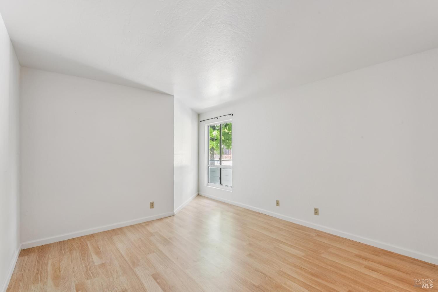 372 Larkspur Plaza Drive
