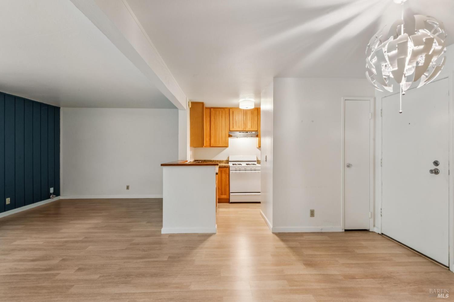 372 Larkspur Plaza Drive