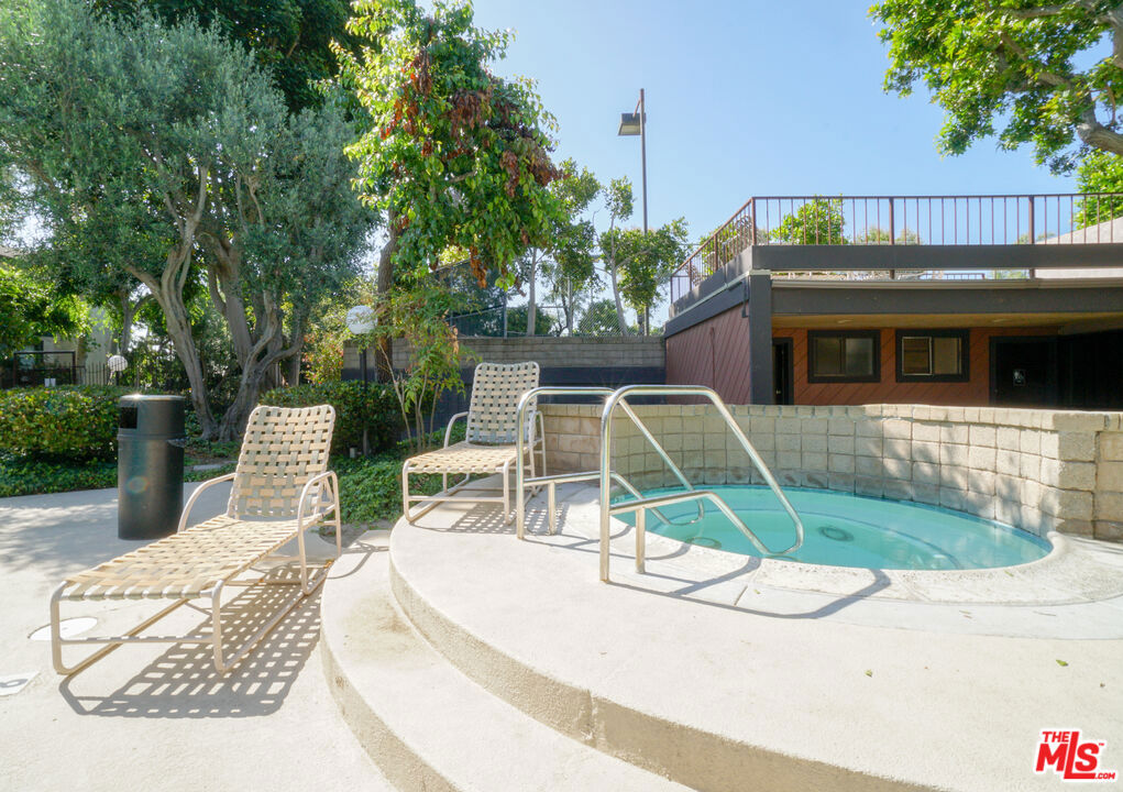 8675 Falmouth Avenue 322