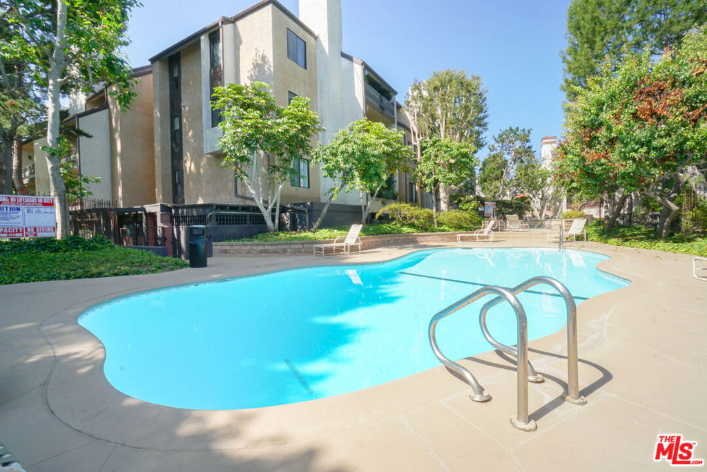 8675 Falmouth Avenue 322