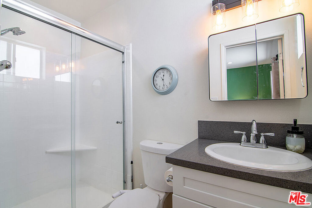 4358 Mammoth Avenue 26