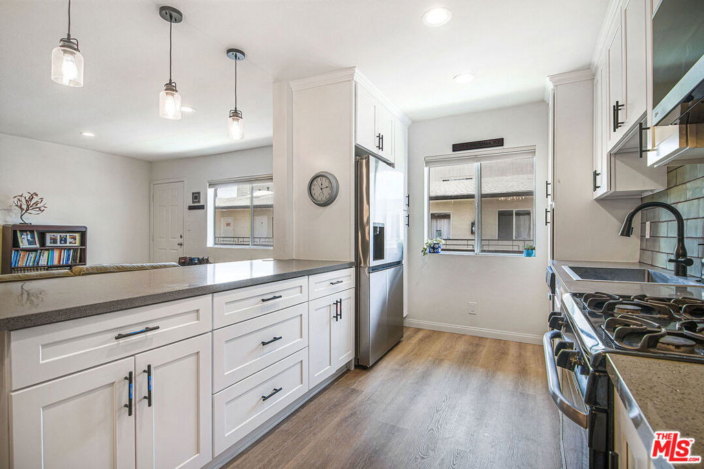 4358 Mammoth Avenue 26