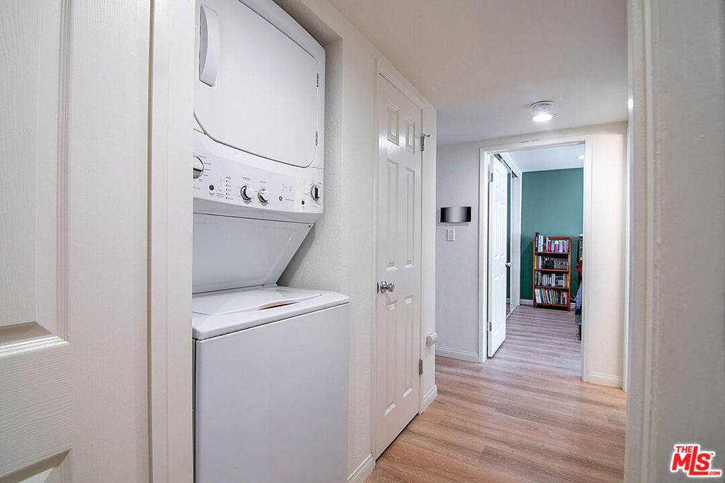 4358 Mammoth Avenue 26