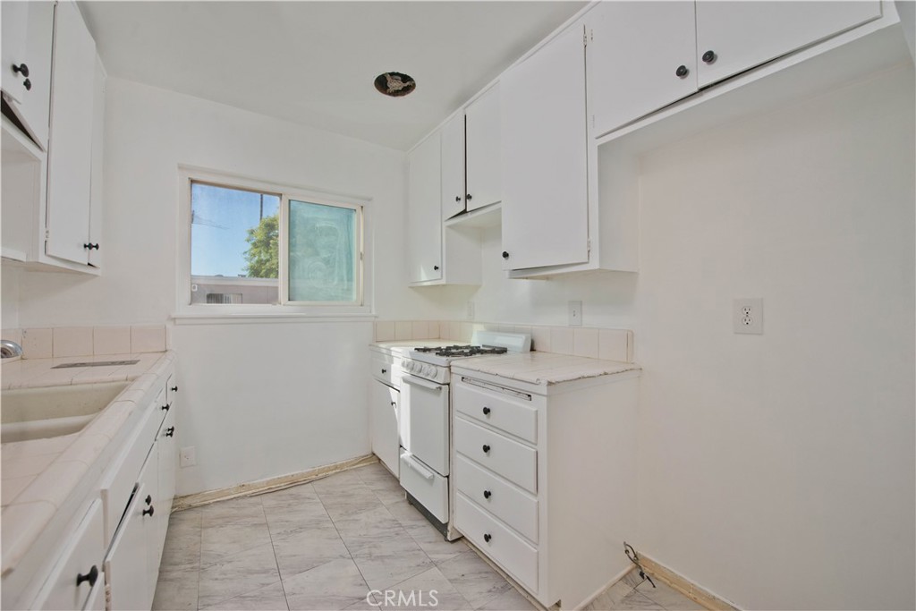 7135 Coldwater Canyon 14