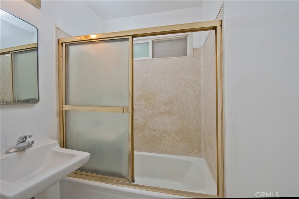 7135 Coldwater Canyon 14