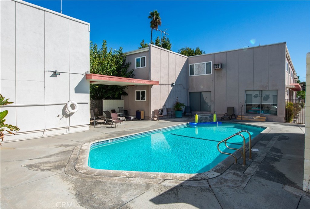 7135 Coldwater Canyon 14