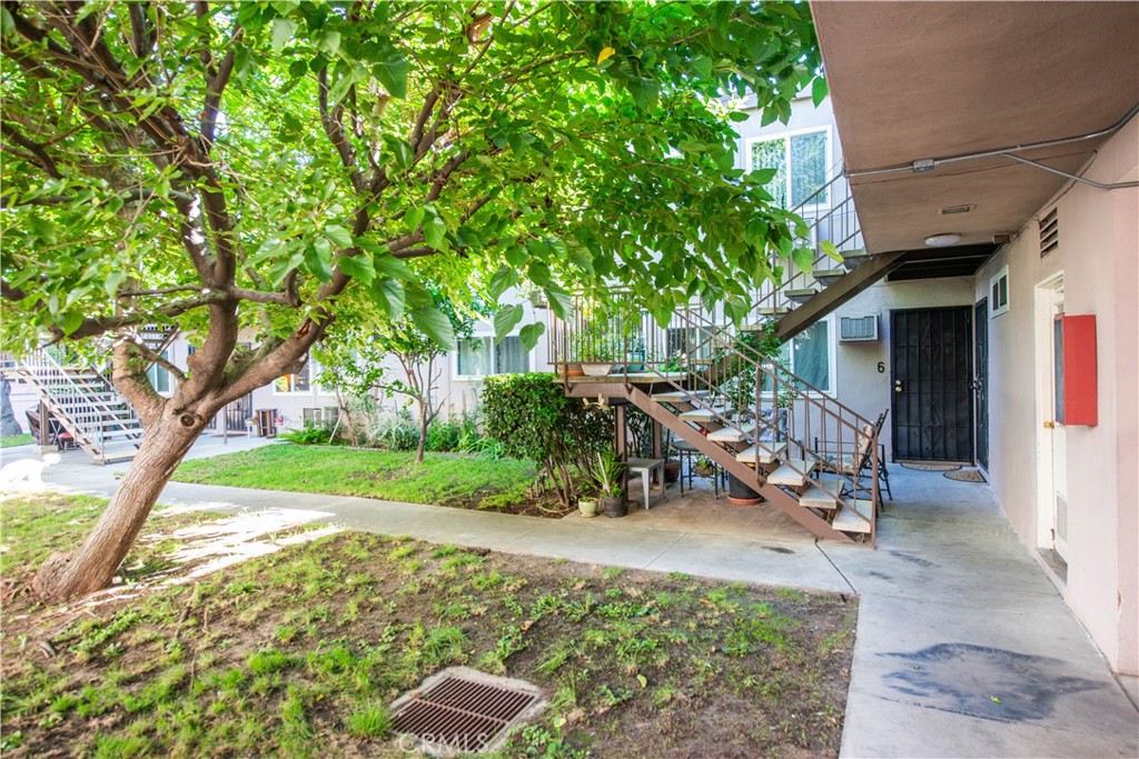 7135 Coldwater Canyon 14