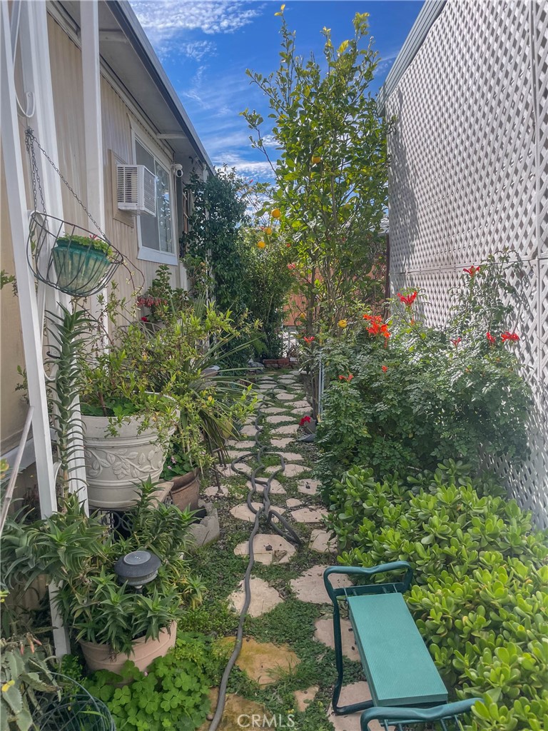 21001 Plummer Street 71