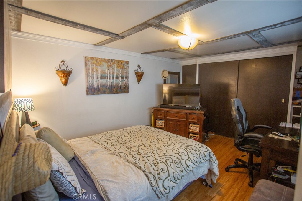 21001 Plummer Street 71