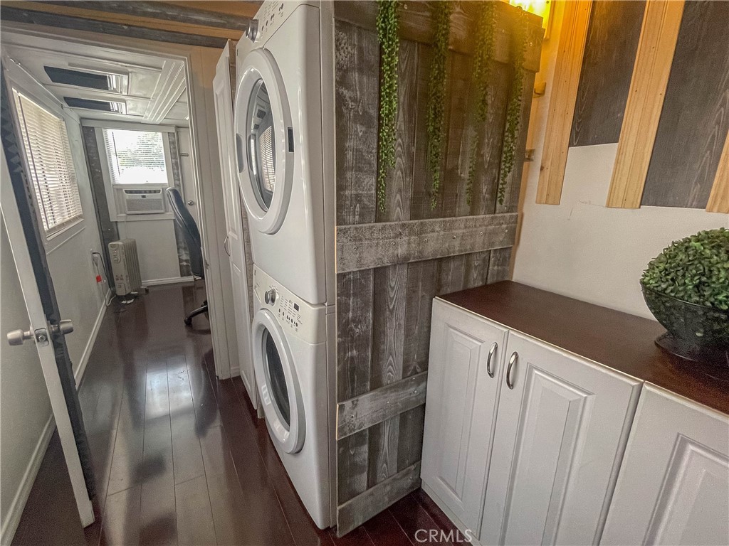 21001 Plummer Street 71