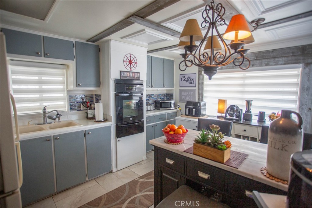 21001 Plummer Street 71