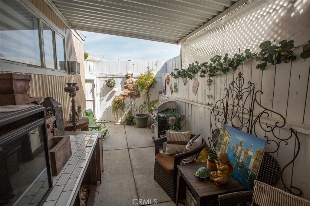 21001 Plummer Street 71