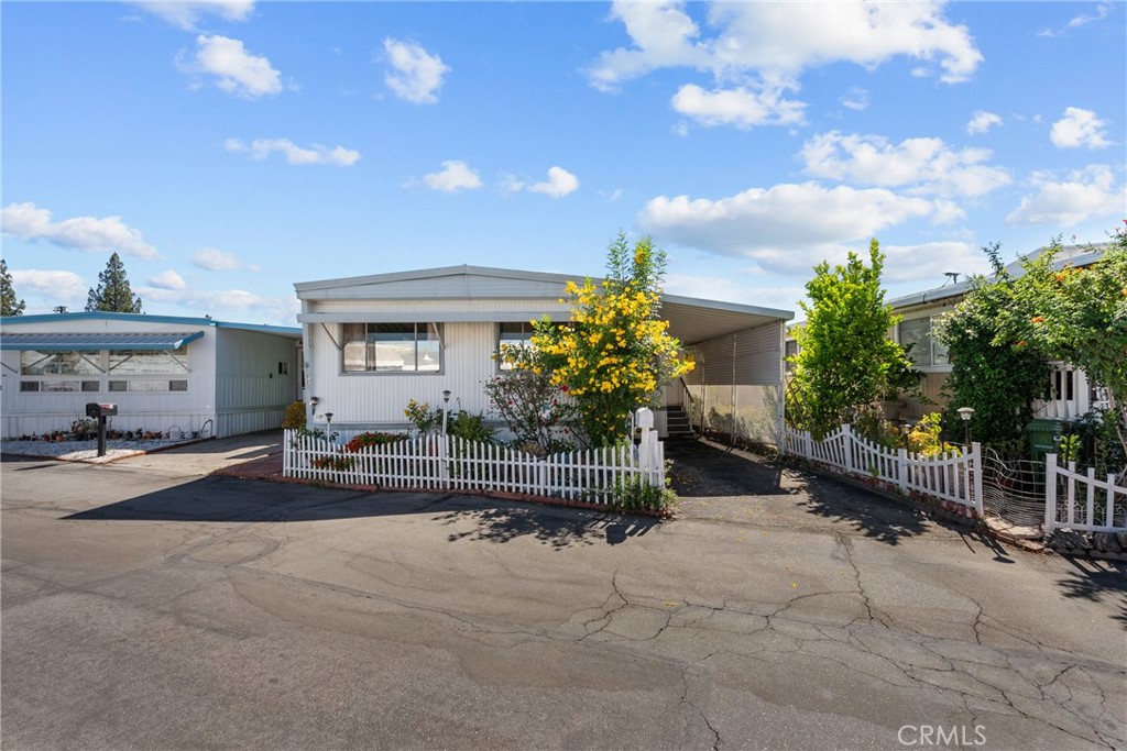 21001 Plummer Street 72