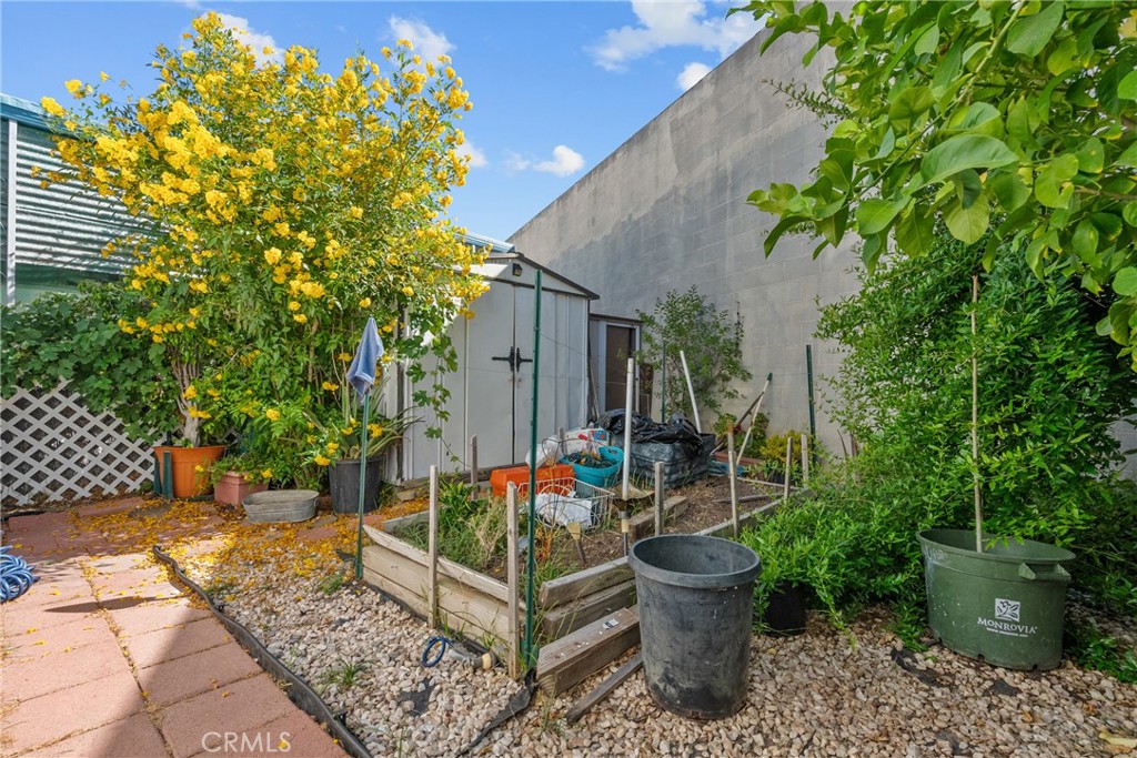 21001 Plummer Street 72