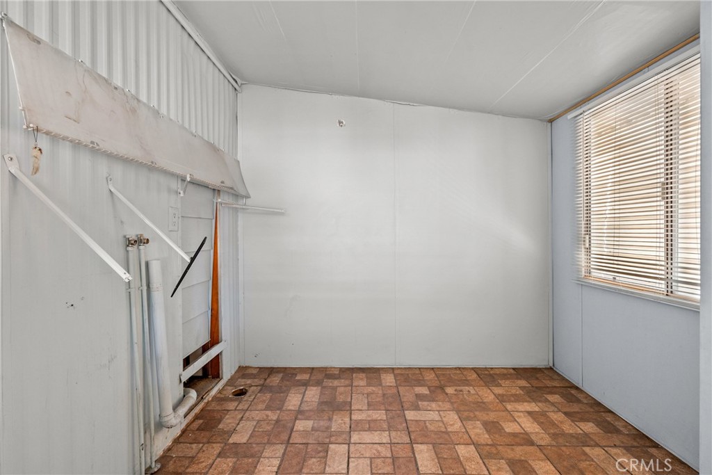 21001 Plummer Street 72