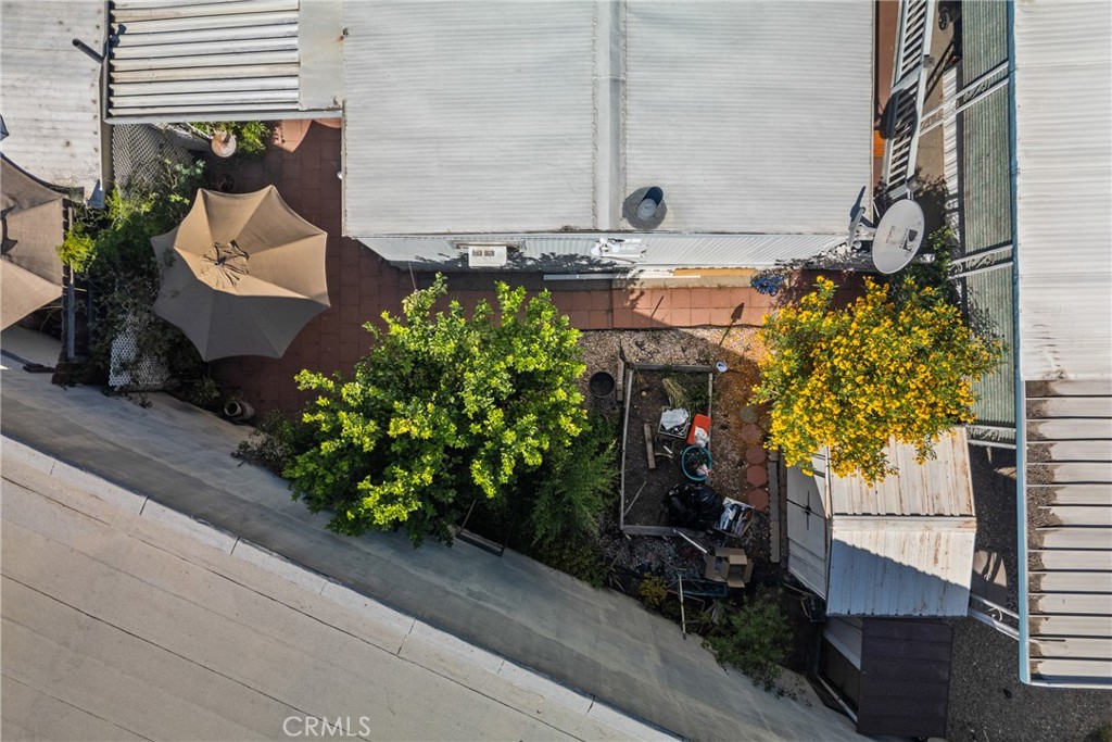 21001 Plummer Street 72