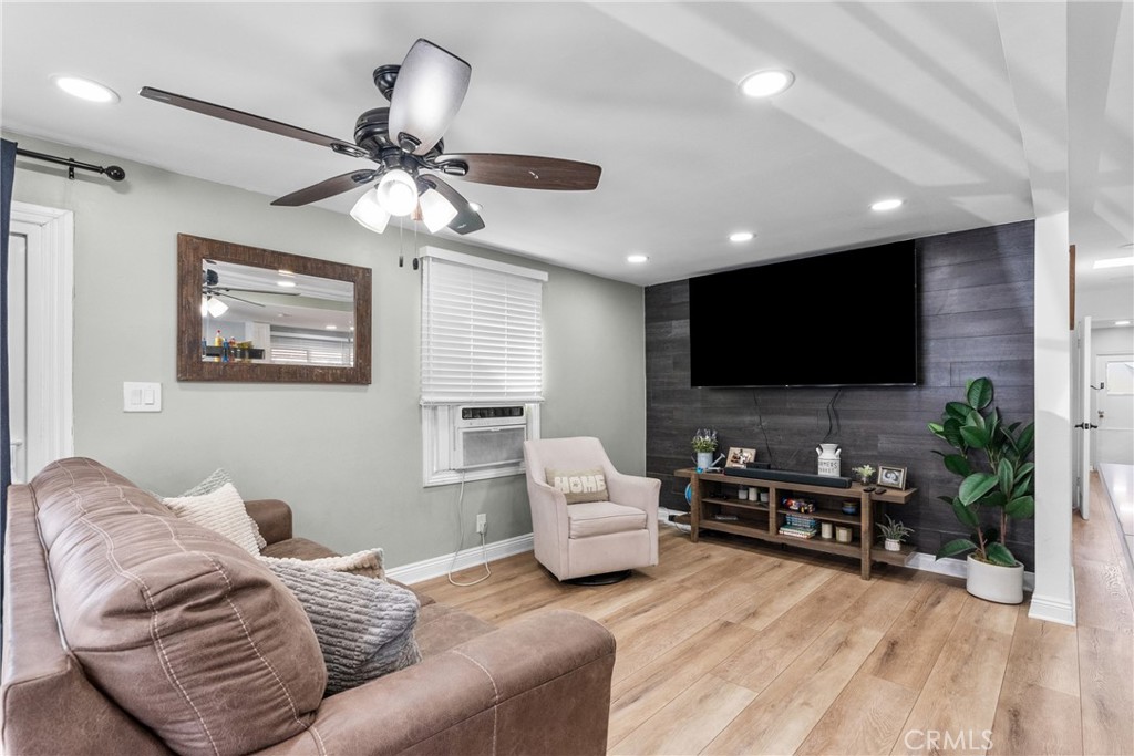 12401 filmore 719
