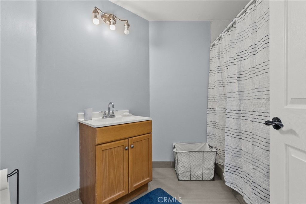 12401 filmore 719